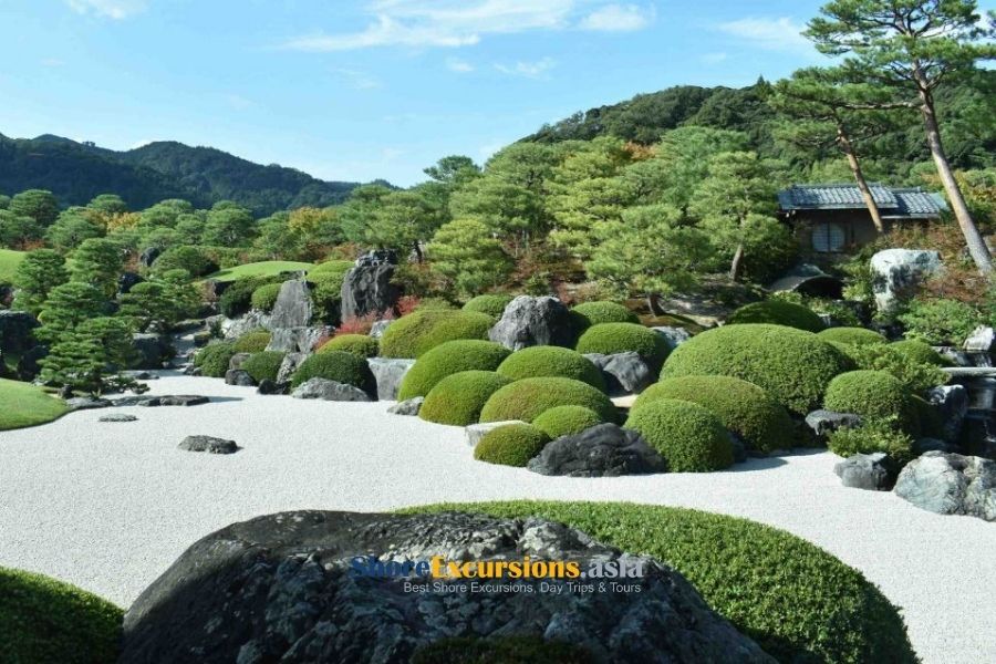 Adachi Garden on Sakaiminato day tours