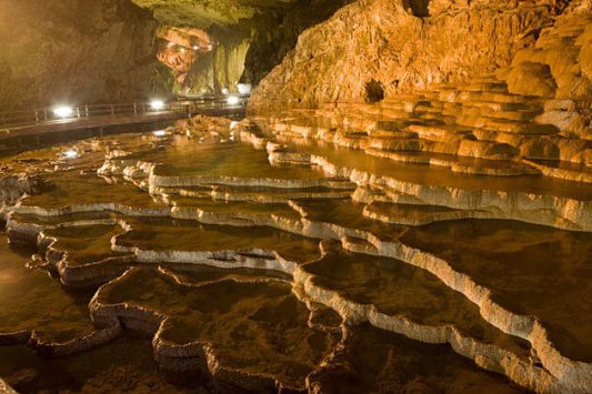 Akiyoshido-Cave Kitakyushu shore excursions