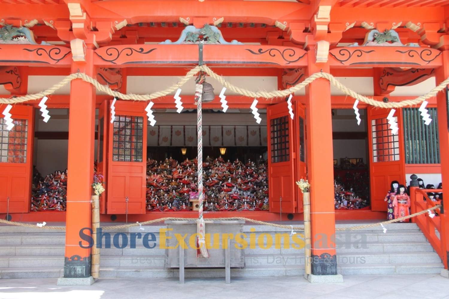 Awashima Shrine on Wakayama shore excursions