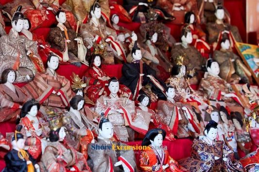 Awashima Shrine on Wakayama shore excursions