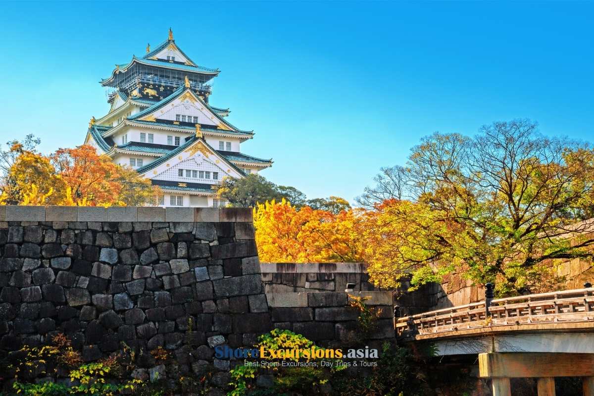 Best Time to Visit Osaka Castle in Autumn