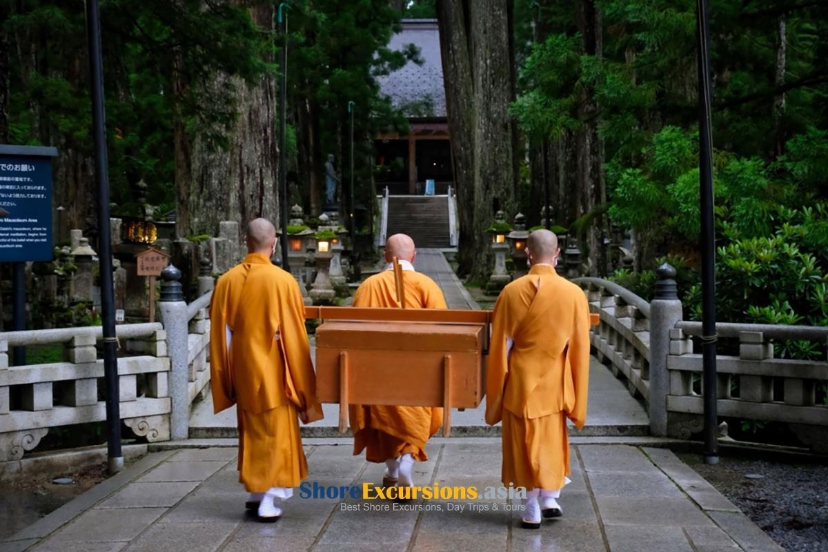 Buddhism - Popular Religions in Japan