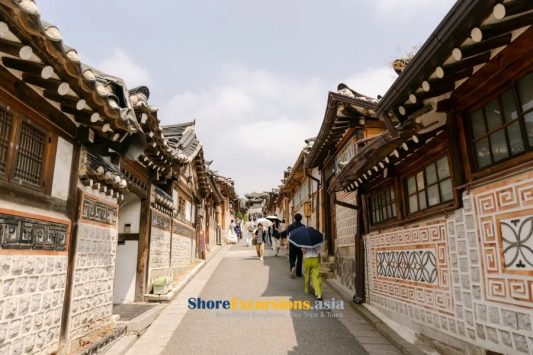 Bukchon Hanok Village - Seoul Discover Tour