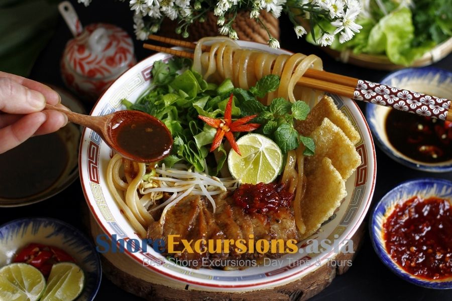 Cao Lau - Da Nang shore excursions from ports