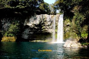 Cheonjeyeon Falls - Jeju exploring day tour