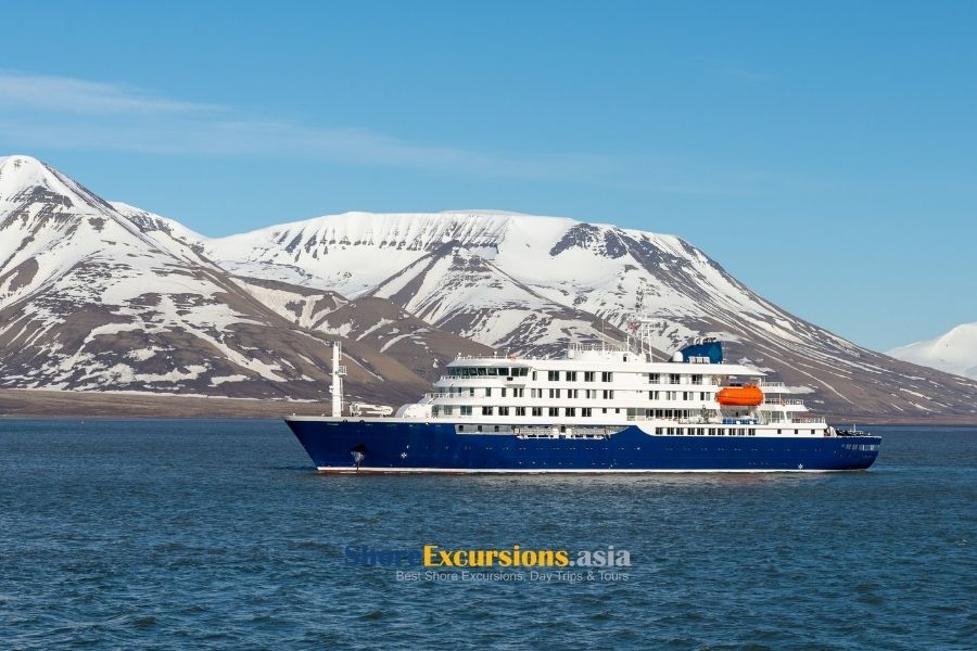 Different types of expendition cruise ship