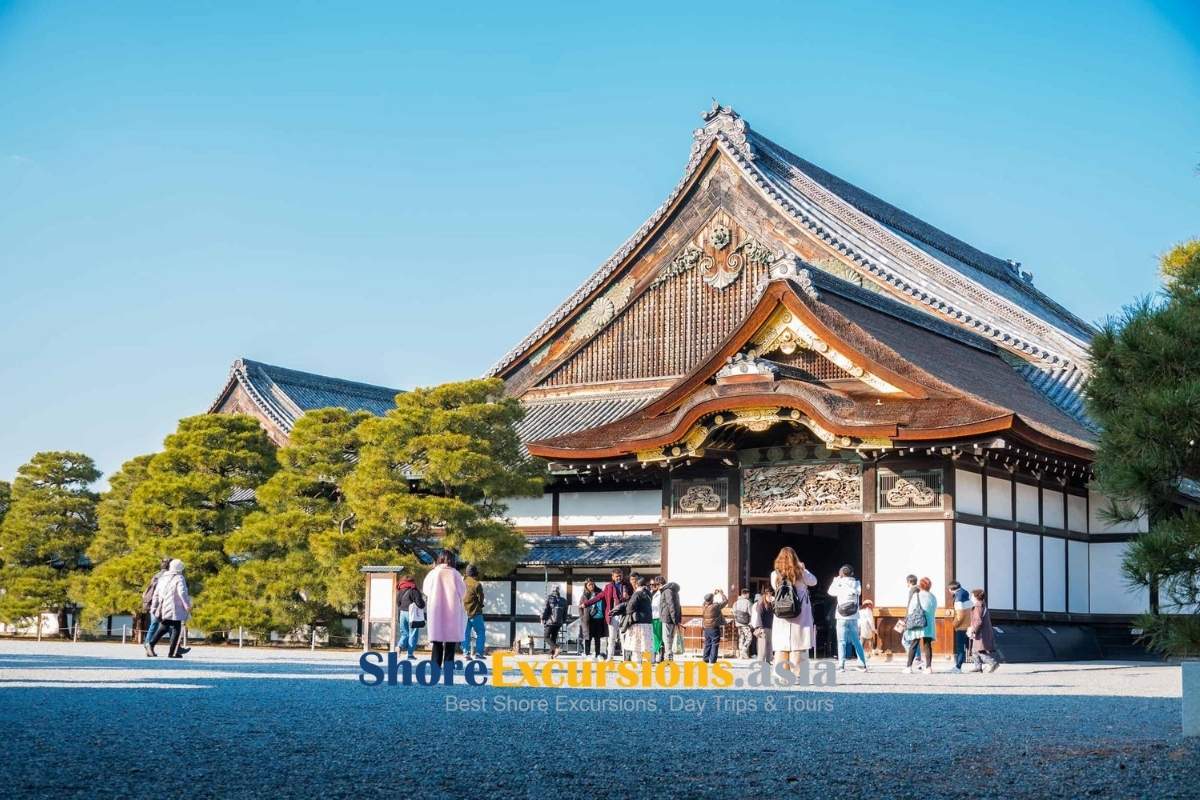 Discover Nijo Castle on guided Kyoto city tours