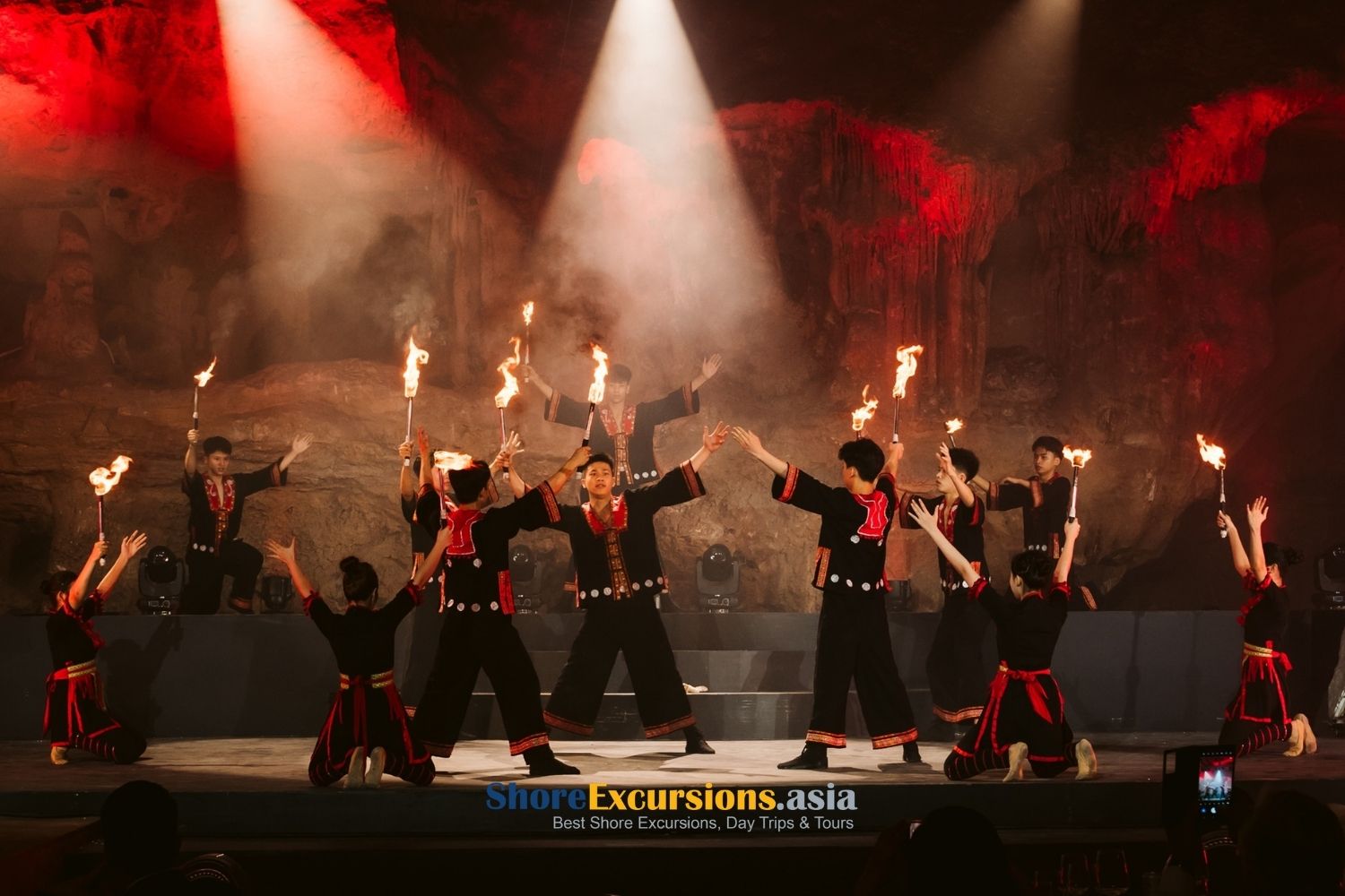 Dragon Pearl Cave Show - Hidden Gems in Halong Bay