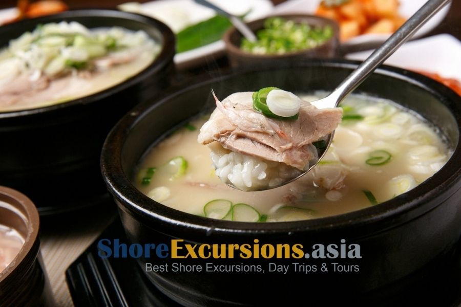 Dwaeji Gukbap on Busan port tours