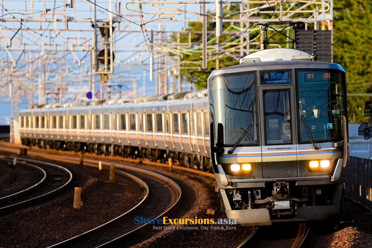 From Osaka to Kobe Japan travel guide