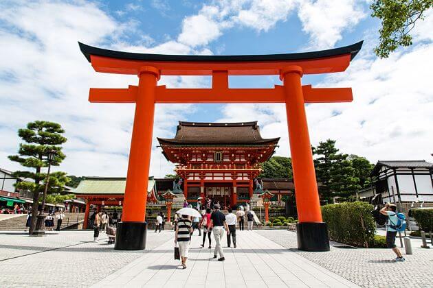 Fushimi Inari Taisha Shrine Kyoto tours