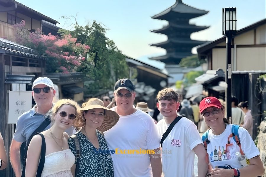 Gion district on Kyoto shore excursions