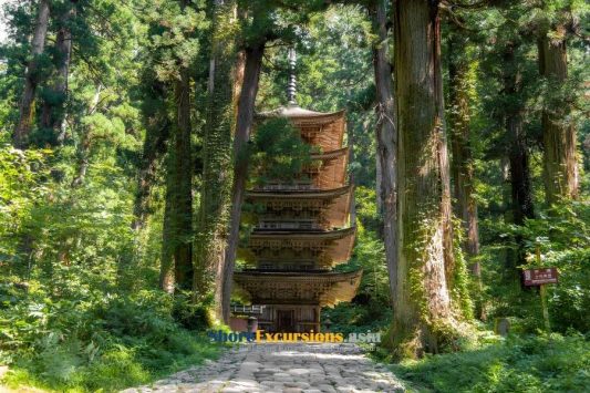 Hagurosan Gojunoto Five-Story Pagoda - Sakata cruise excursions