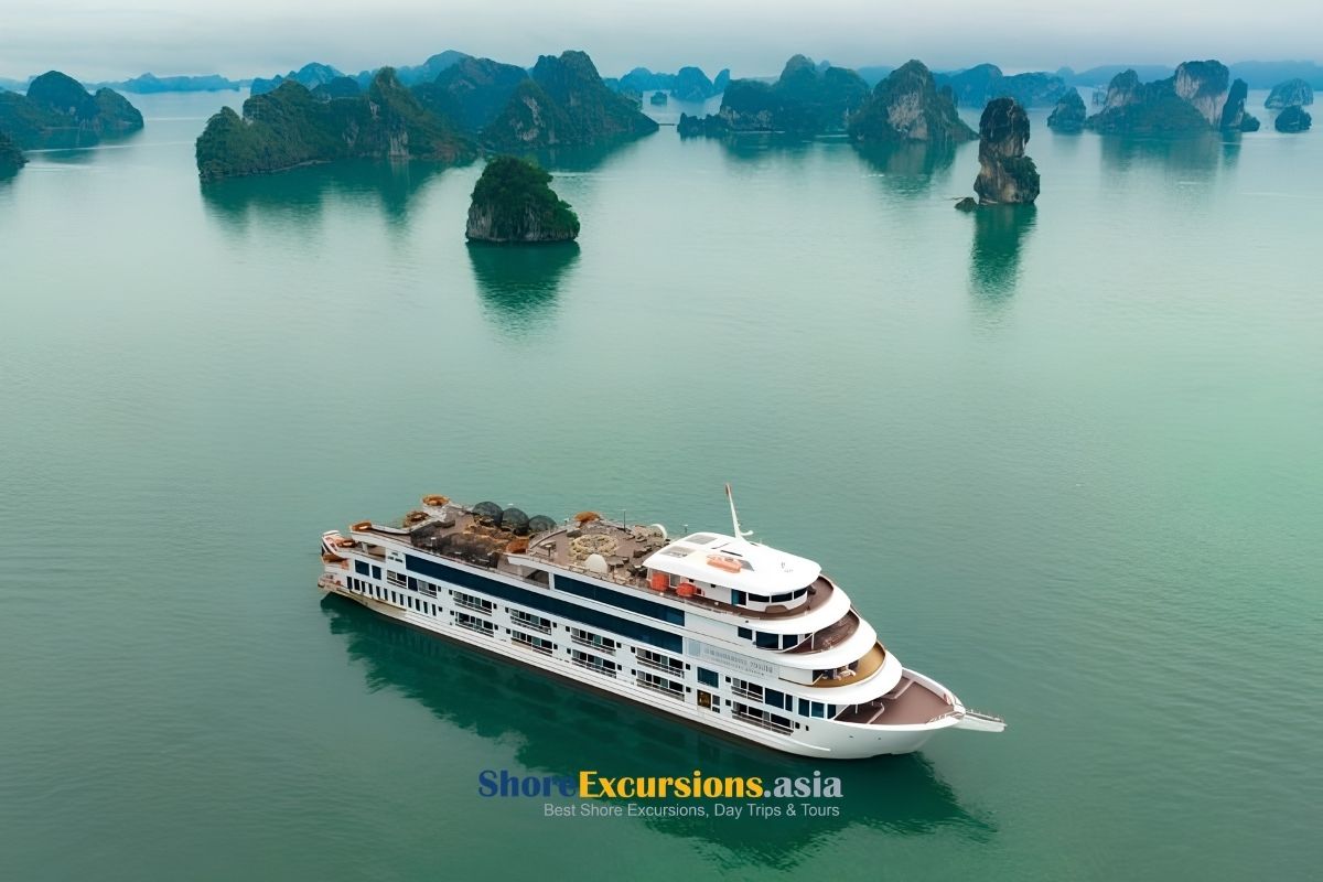 Halong Bay Vietnam cruise as part of a Japan Southeast Asia itinerary