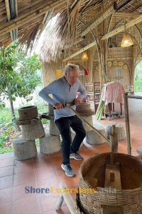 Halong Bay cruise port things to do