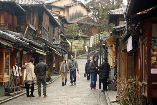 Higashiyama District Kobe shore excursions to Kyoto