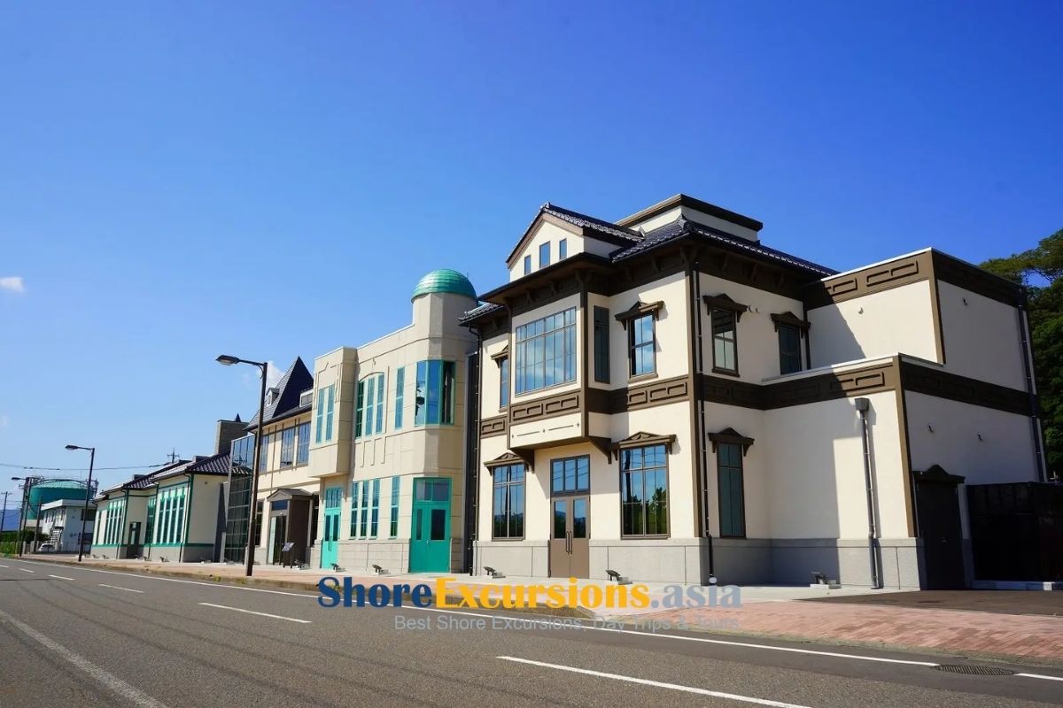 Historic Port Townscape tour from Tsuruga port