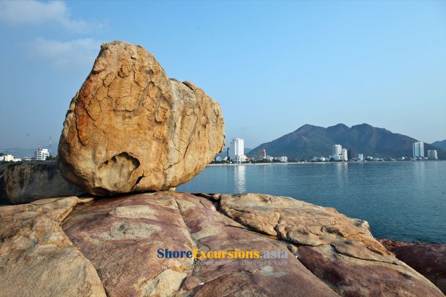 Hon Chong Promontory - Nha Trang Shore Excursions Hon Chong Promontory - Nha Trang Shore Excursions