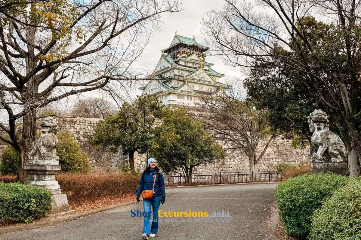 In Front of the Osaka Castle Main Tower - Osaka Castle Visitor Guide