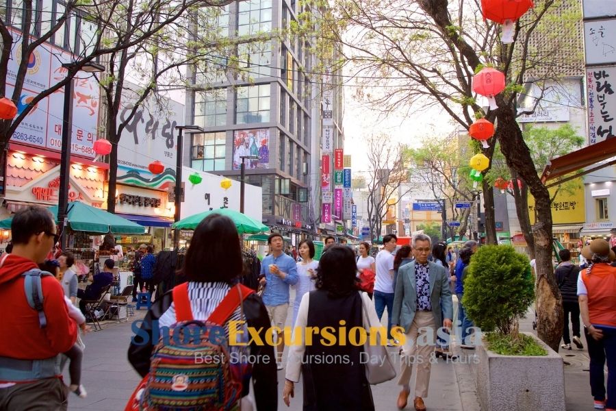 Insadong Cultural Street on Seoul shore excursions Insadong Cultural Street on Seoul shore excursions