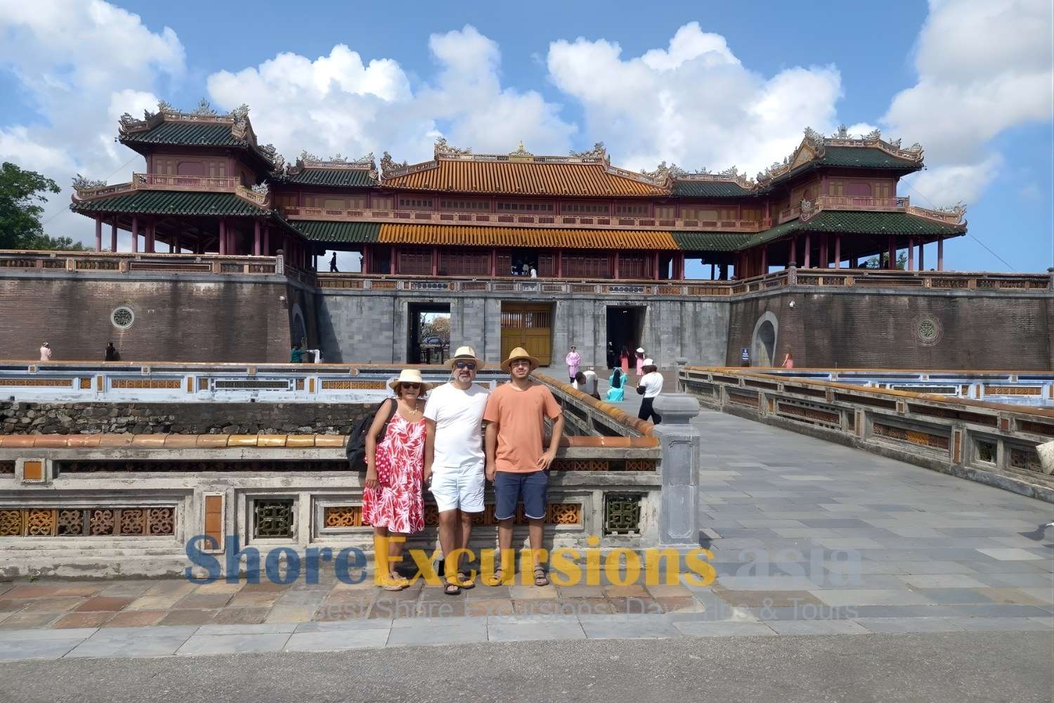 Join Hue shore excursions in dry season
