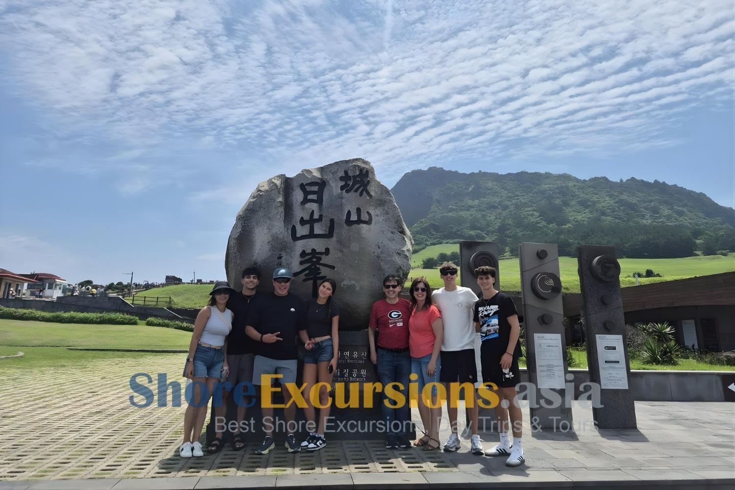 Join Jeju shore excursions in summer