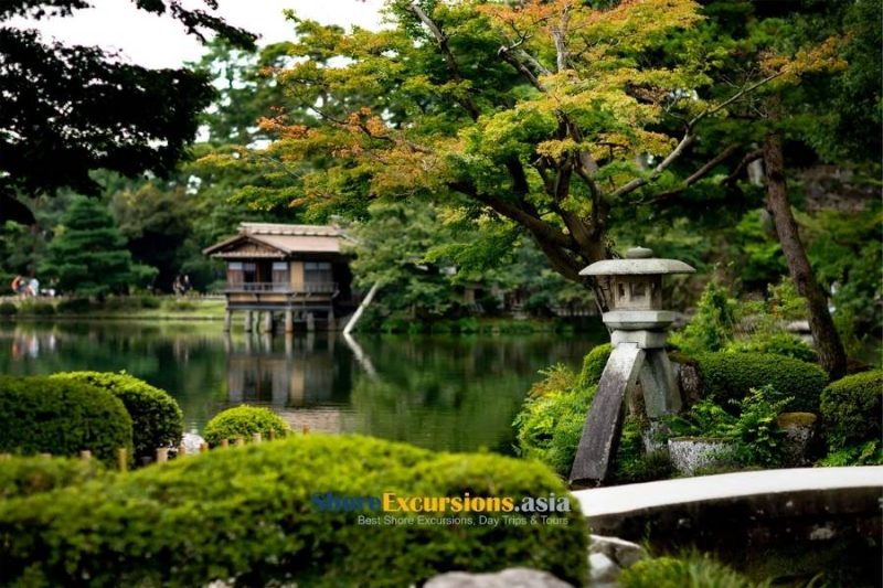 Kenroku-en Garden on Kanazawa shore tours