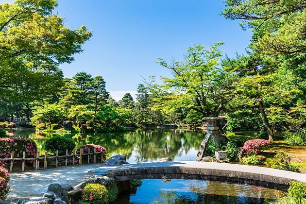 Kenrokuen Garden attractions Kanazawa shore excursions