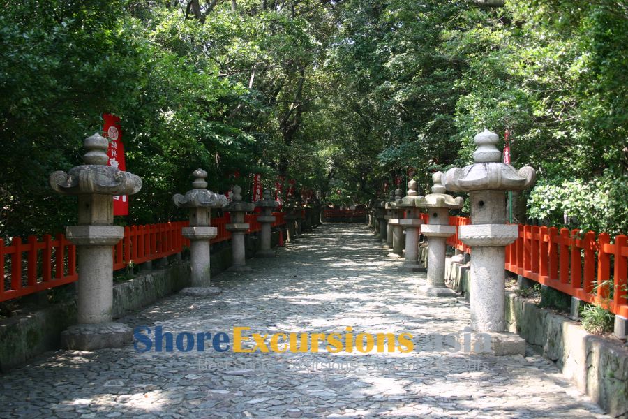 Kishu Toshogu Shrine on Wakayama shore tours Kishu Toshogu Shrine on Wakayama shore tours