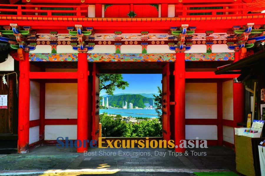 Kishu Toshogu Shrine on Wakayama tours from port Kishu Toshogu Shrine on Wakayama tours from port