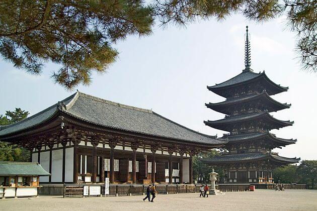 Kofukuji Temple Nagasaki shore excursions