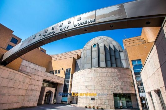 Kushiro City Museum tours from Japan cruise port