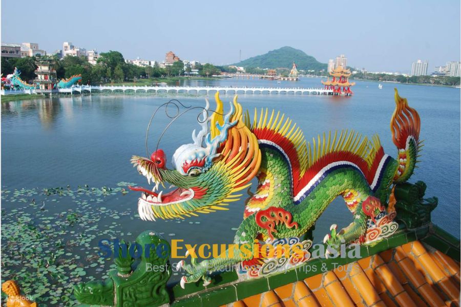 Lotus Pond Scenic Zone - Kaohsiung sightseeing tour Lotus Pond Scenic Zone - Kaohsiung sightseeing tour