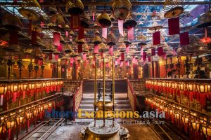 Man Mo Temple - Hong Kong sightseeing tour