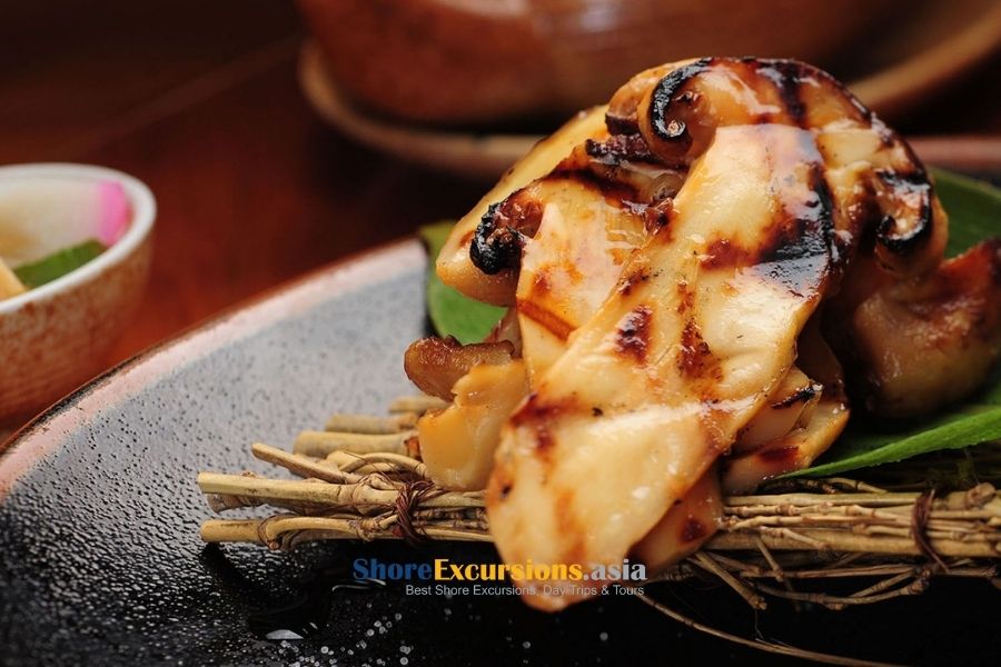 Matsutake Mushrooms - Things to eat in Japan in november