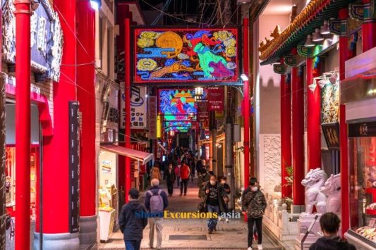 Nagasaki Shinchi Chinatown from port