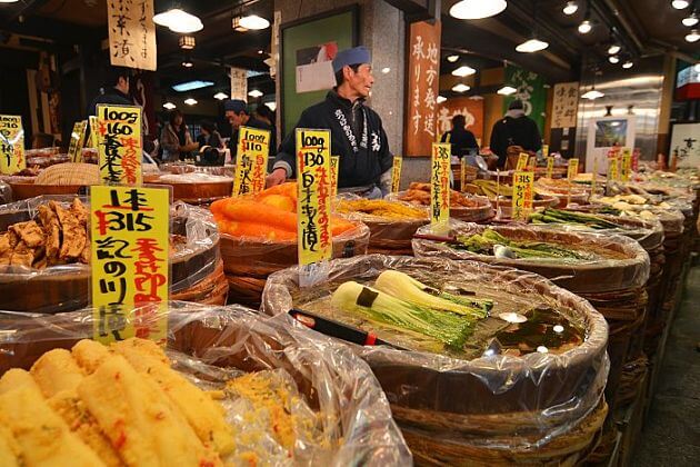 Nishiki-Market-Kyoto-tours-from-cruise-port