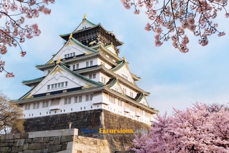 Osaka Castle on shore excursions