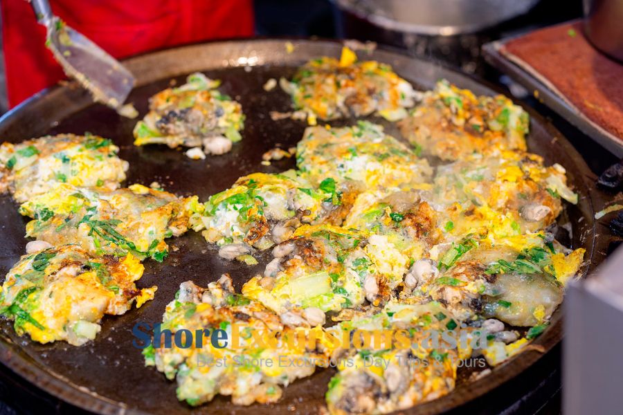 Oyster Omelet - Kaohsiung port shore excursions