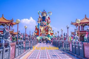 Pei Chi Pavilion - Kaohsiung shore excursions