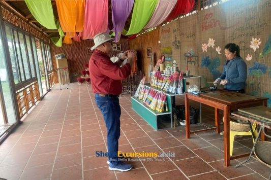 Quang Phu Cau Incense Village - Hanoi Excursions