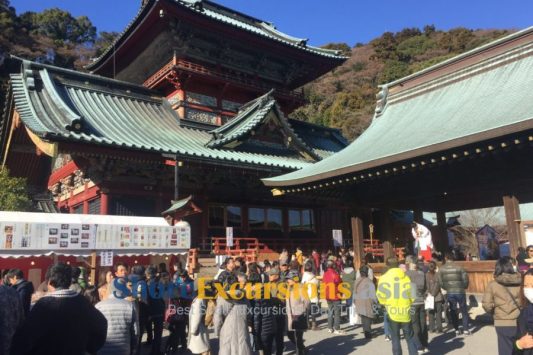 Shizuoka Sengen Shrine on tours from Omaezaki port