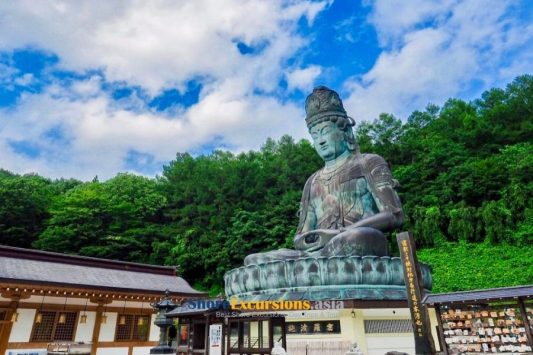 Showa Daibutsu at Seiryuji Temple Aomori