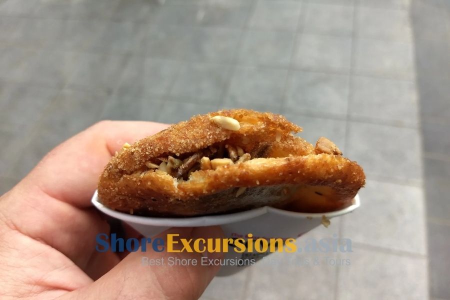 Ssiat Hotteok on Busan shore excursions