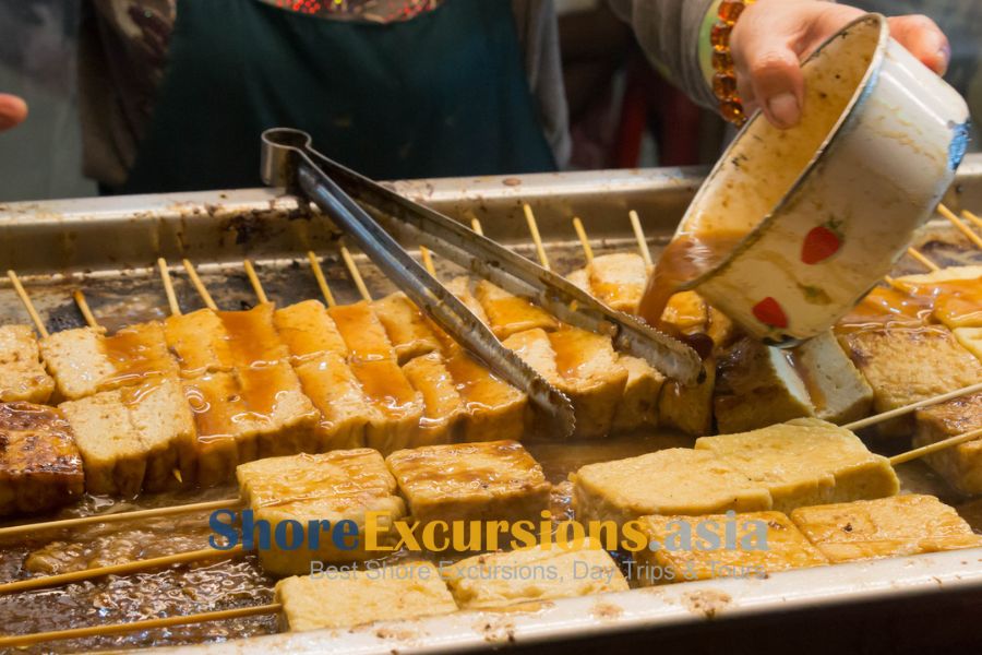Stinky Tofu - Taiwan tours from port