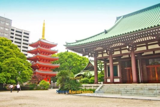 Tochoji Temple on Fukuoka shore excursions