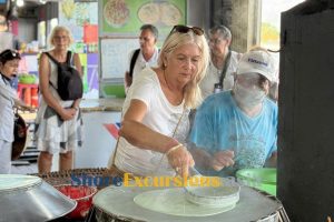 Traditional workshop on Mekong Delta shore excursions