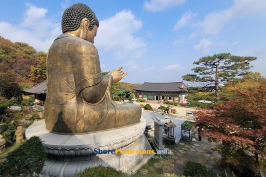 Yakcheonsa Temple on Jeju shore excursions