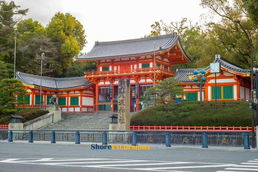 Yasaka Shrine near Nishiki Market