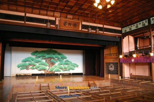 things to do in uchiko old town